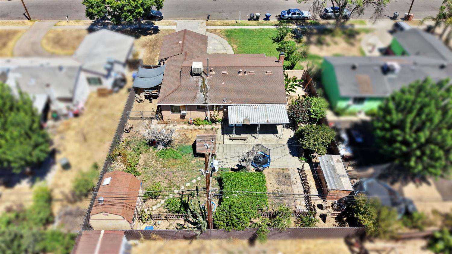 5064 E Hammond Ave, Fresno, CA 93727