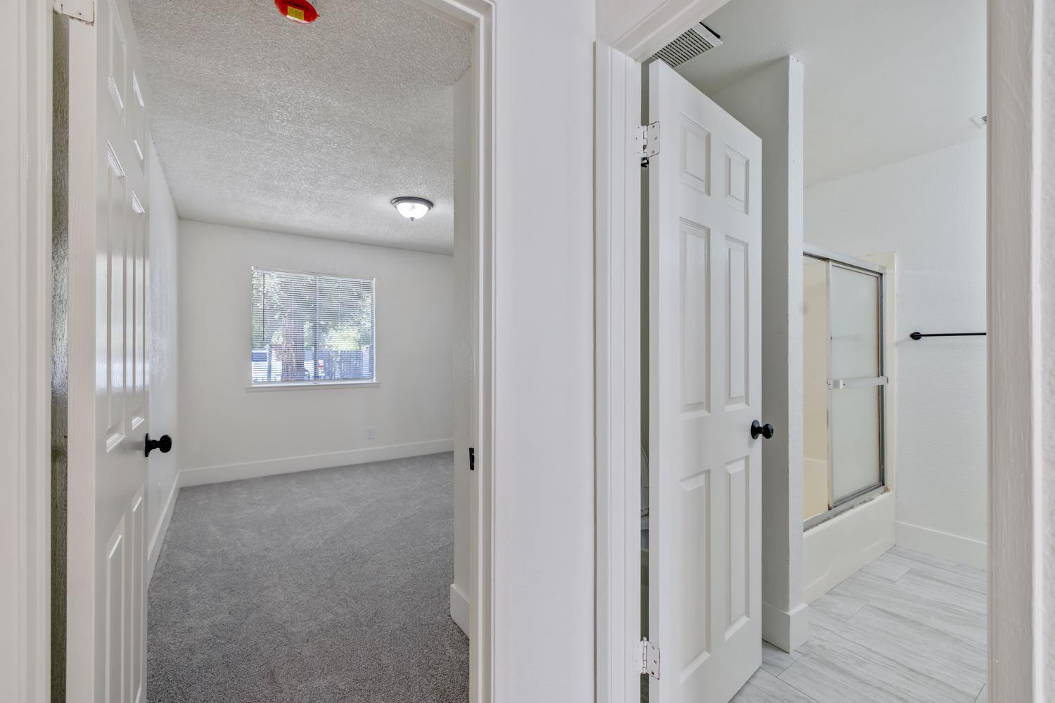 5451 W Santa Ana Ave, Fresno, CA 93722