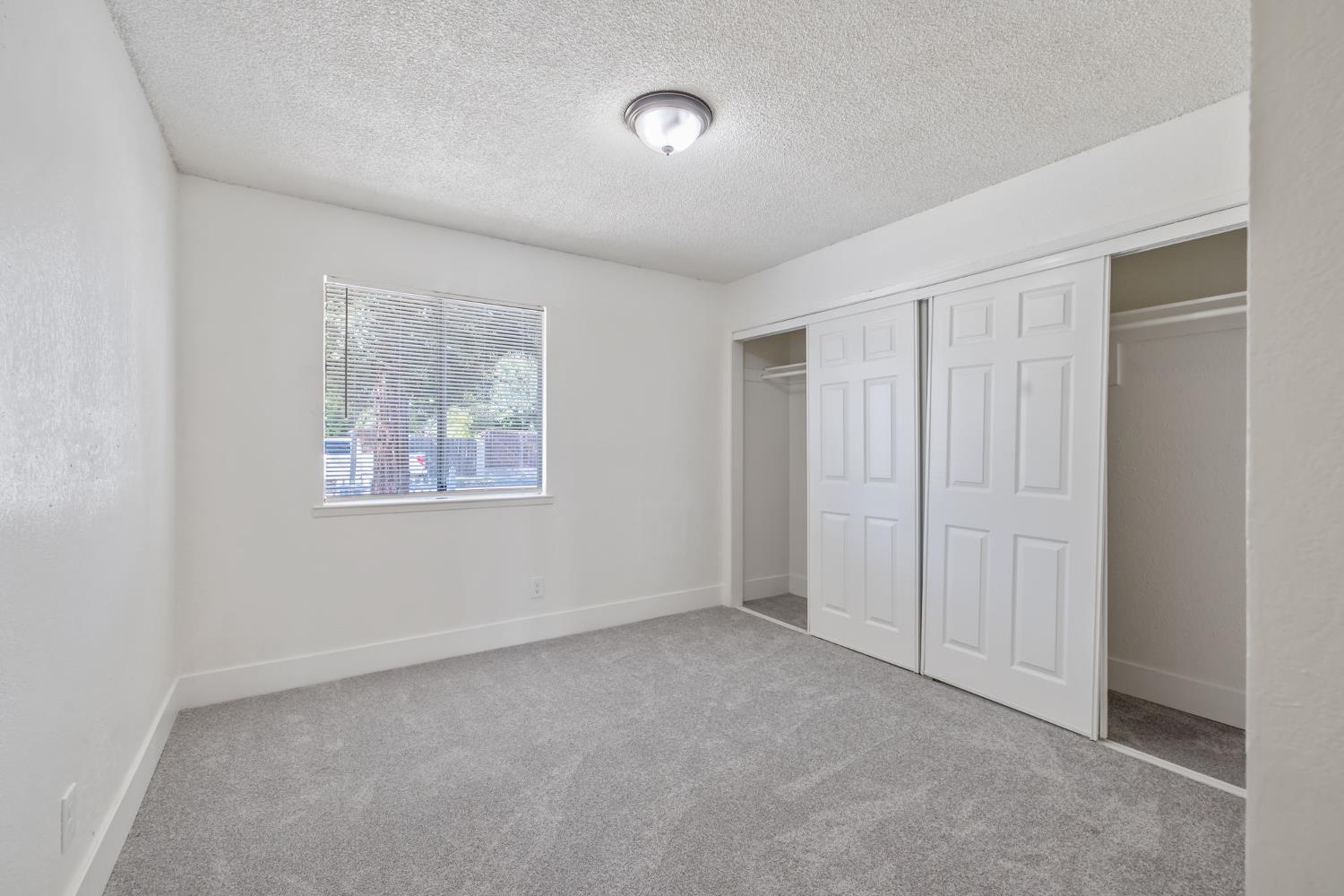 5451 W Santa Ana Ave, Fresno, CA 93722