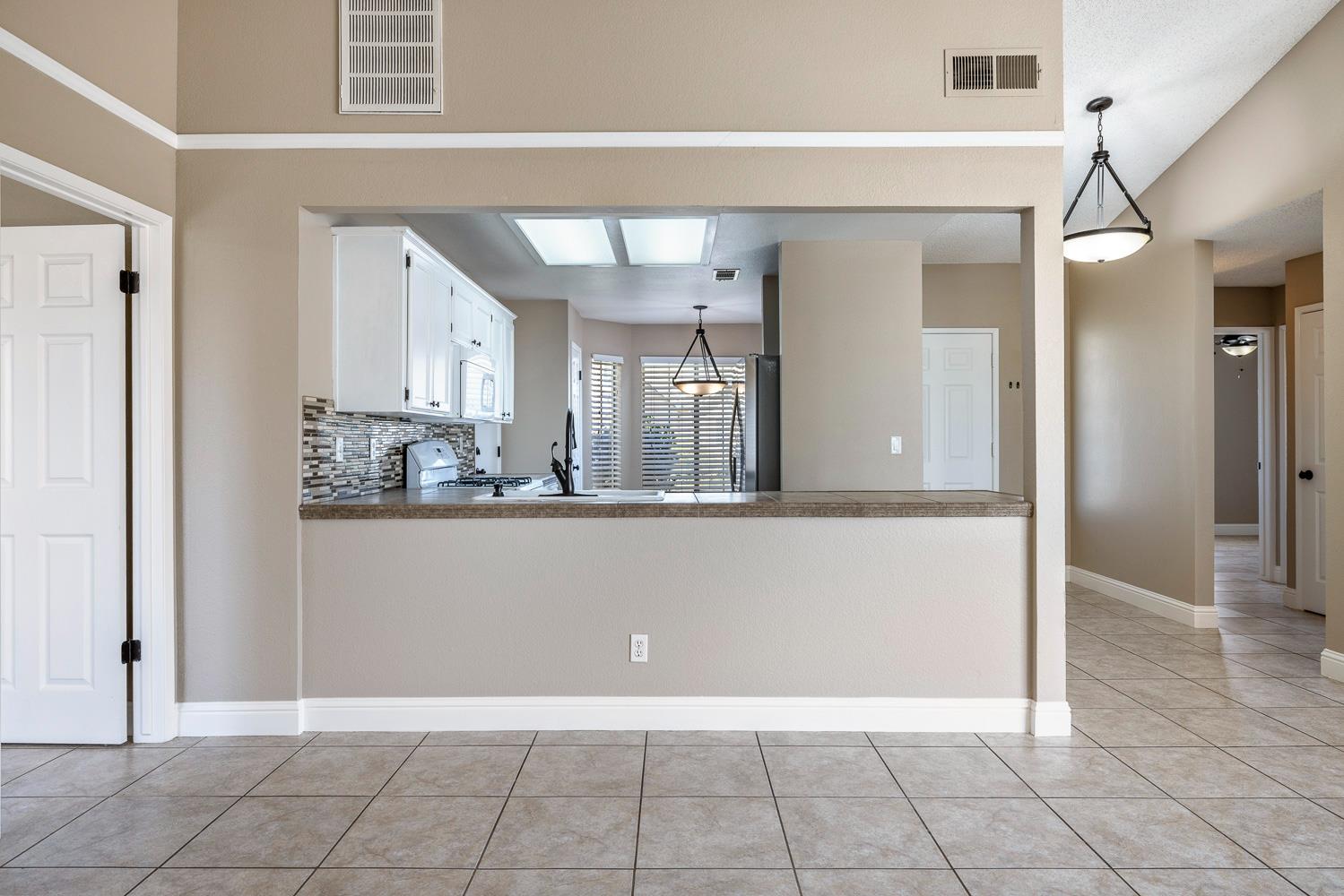 8735 N Cedar Ave #121, Fresno, CA 93720