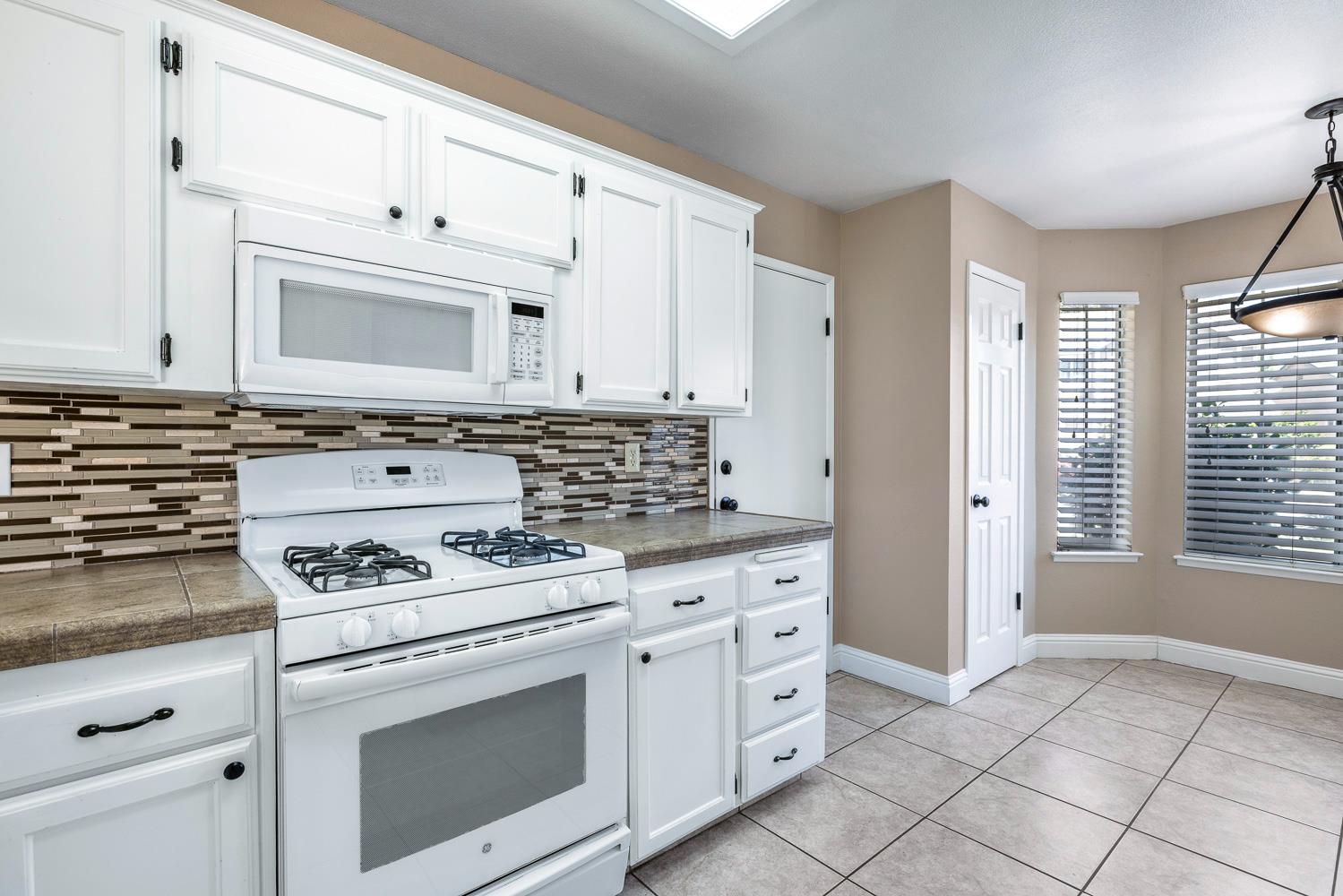 8735 N Cedar Ave #121, Fresno, CA 93720
