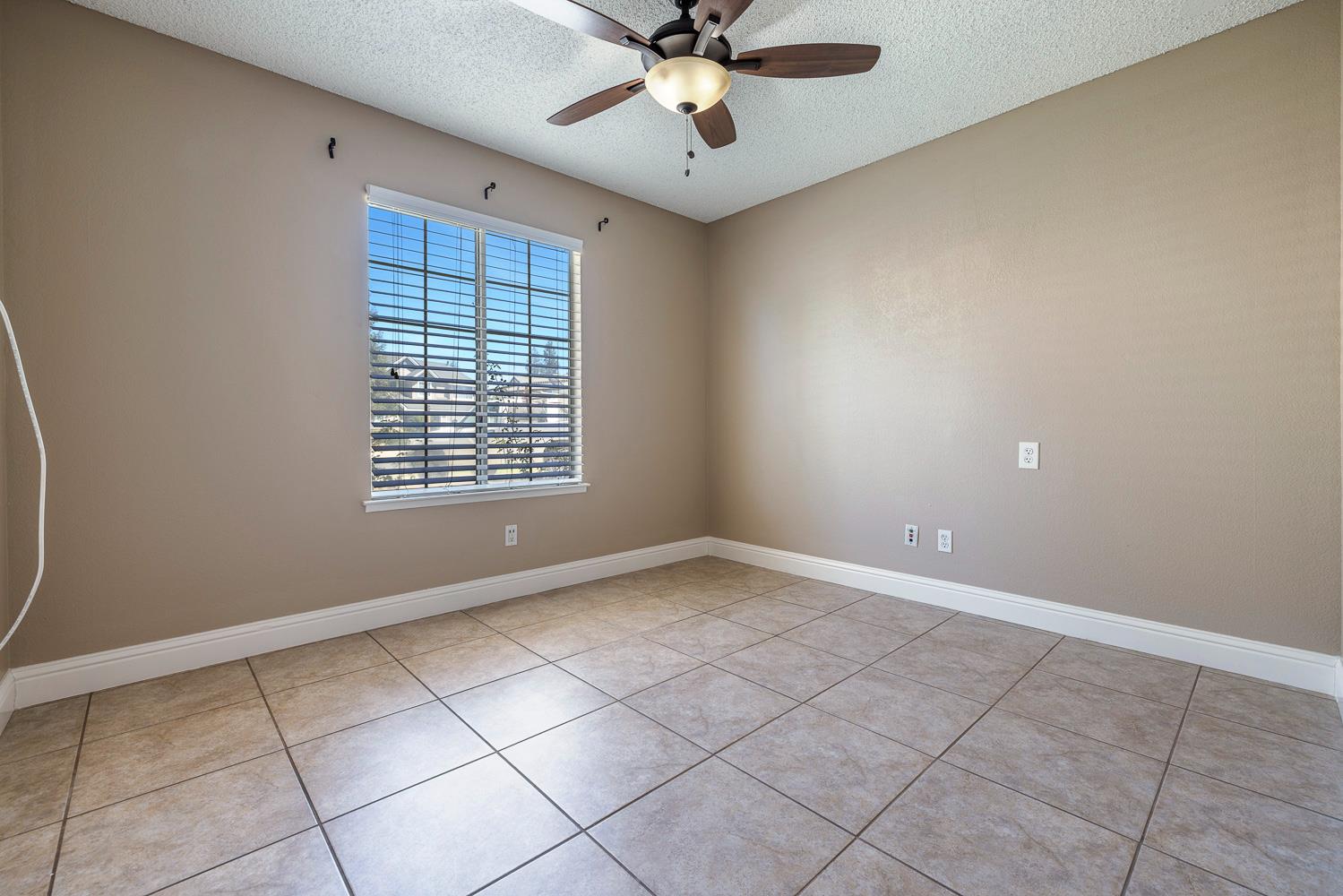 8735 N Cedar Ave #121, Fresno, CA 93720