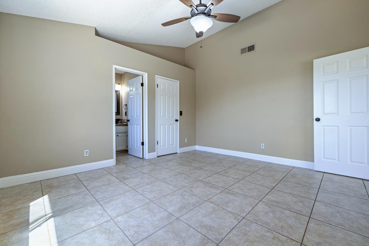 8735 N Cedar Ave #121, Fresno, CA 93720