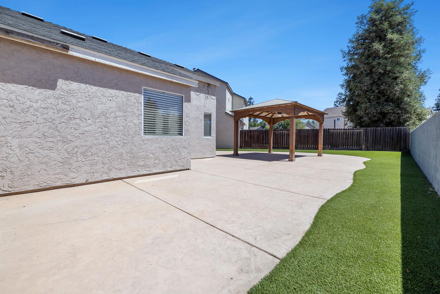 8735 N Cedar Ave #121, Fresno, CA 93720
