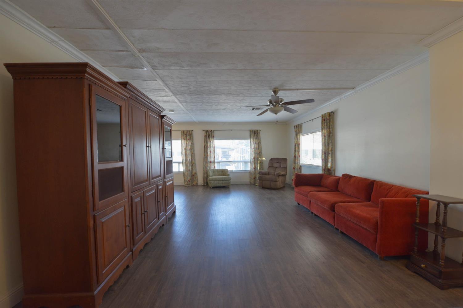 2706 W Ashlan Ave #125, Fresno, CA 93705
