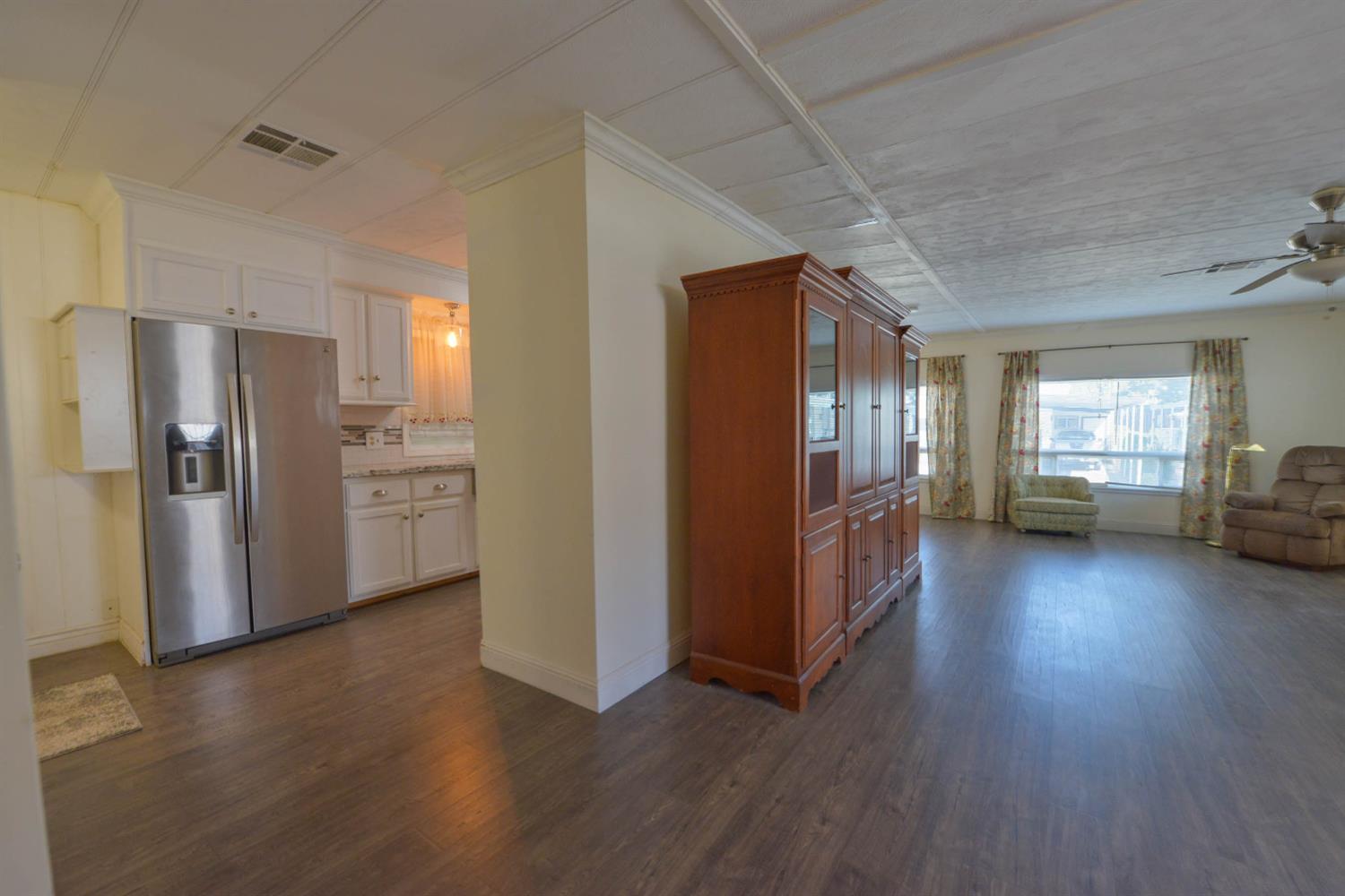 2706 W Ashlan Ave #125, Fresno, CA 93705