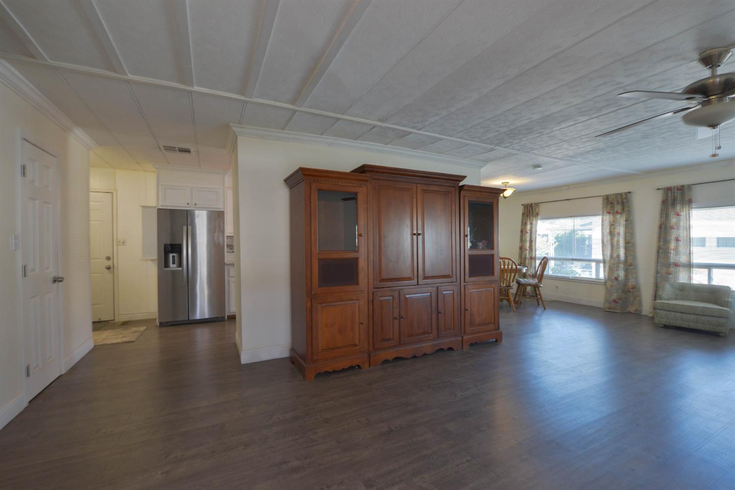 2706 W Ashlan Ave #125, Fresno, CA 93705