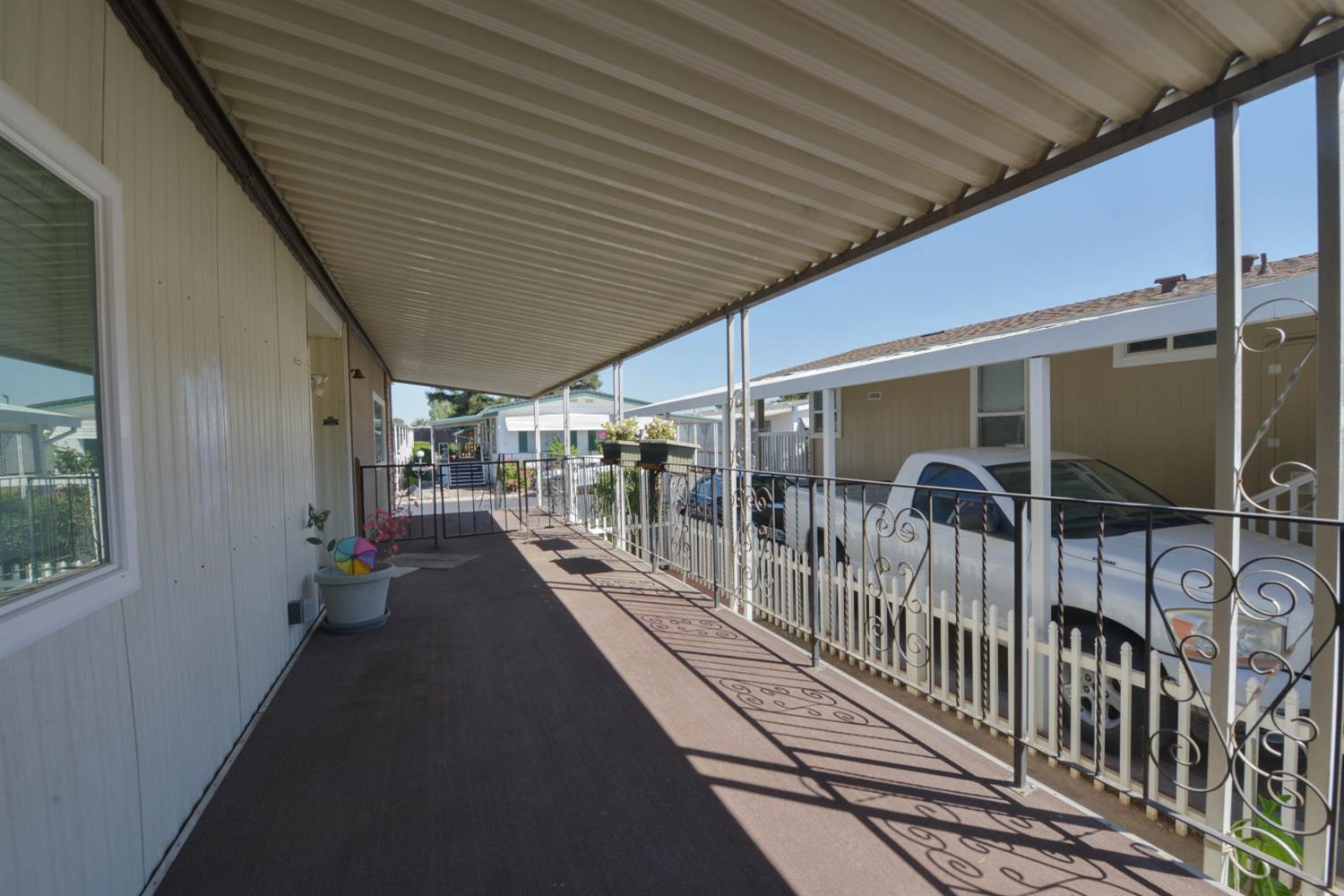 2706 W Ashlan Ave #125, Fresno, CA 93705