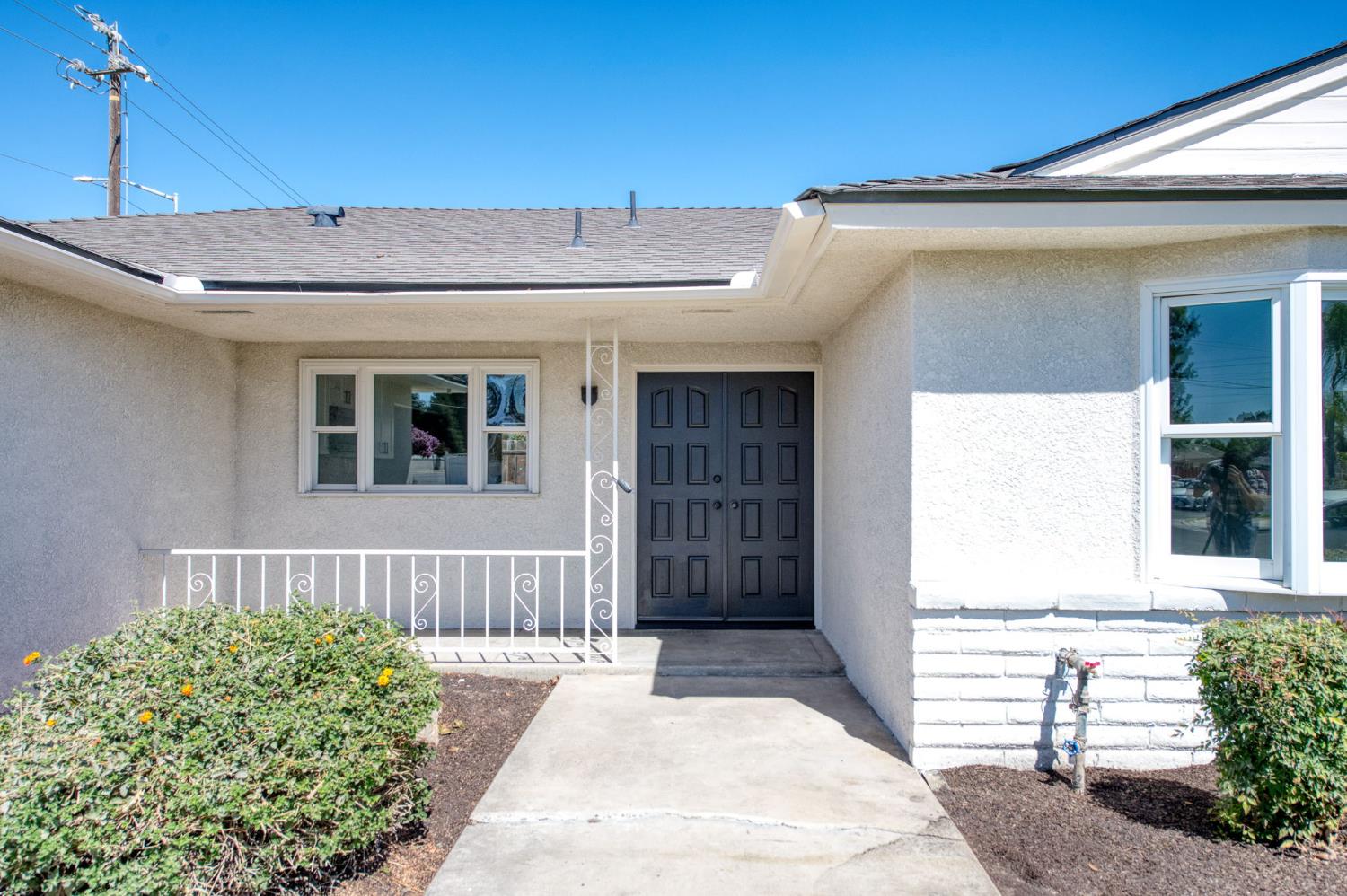 881 E Alluvial, Fresno, CA 93720