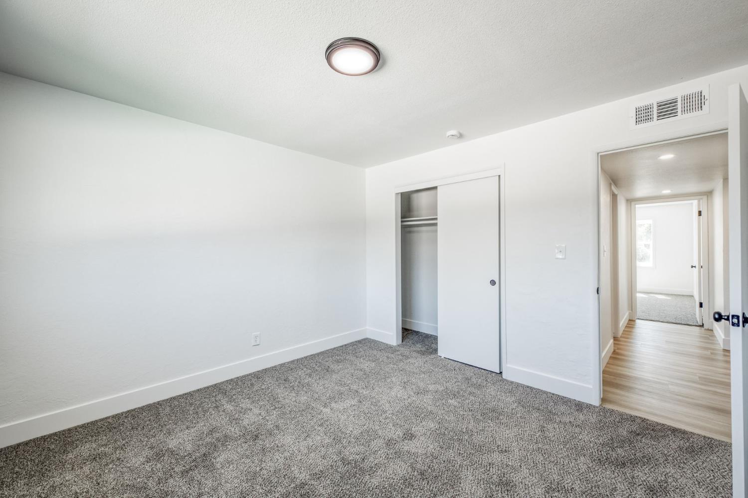 881 E Alluvial, Fresno, CA 93720