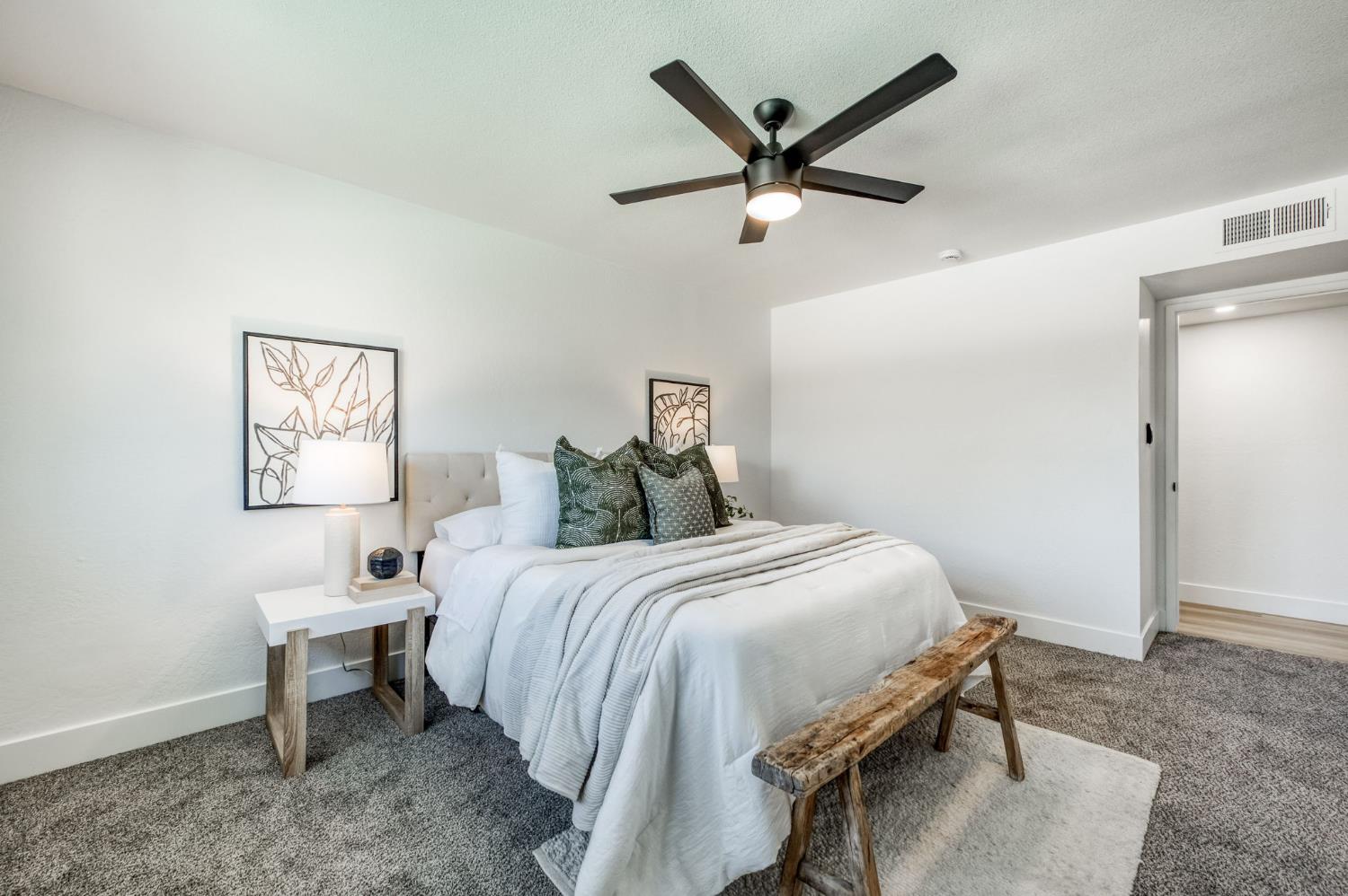 881 E Alluvial, Fresno, CA 93720