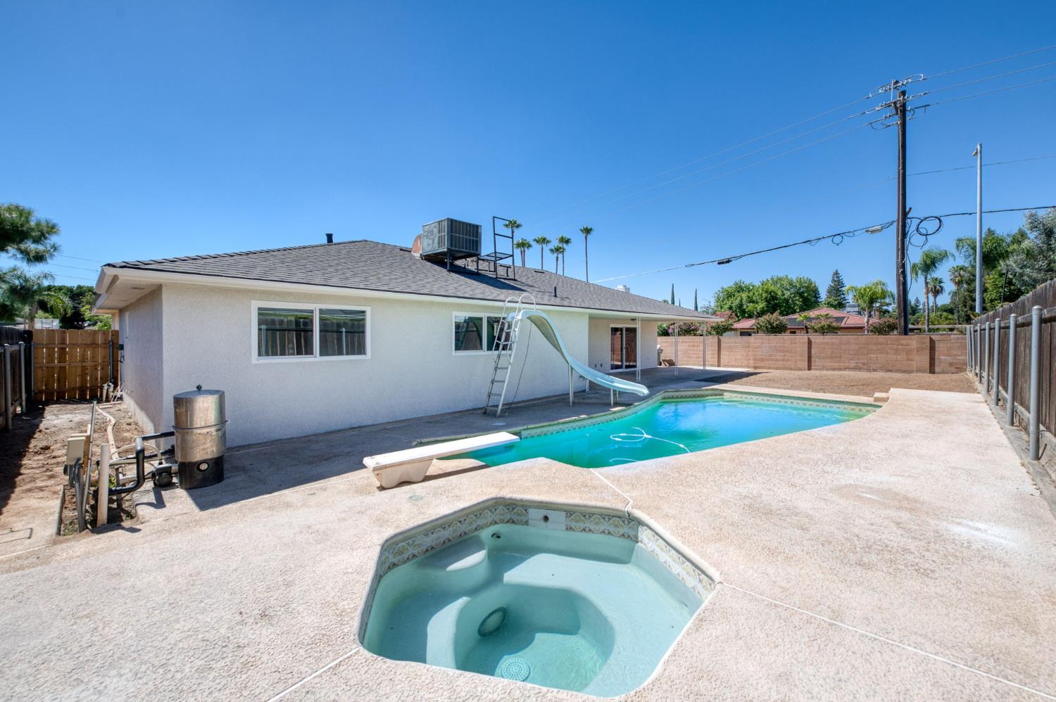 881 E Alluvial, Fresno, CA 93720
