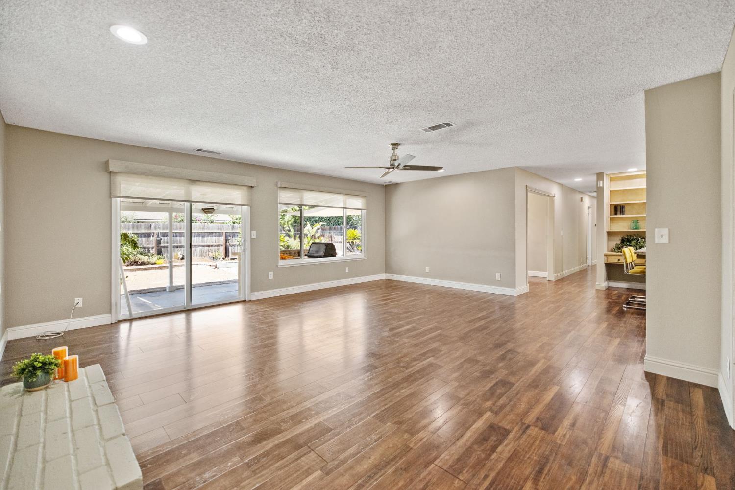 3500 W Hillsdale Ave, Visalia, CA 93291