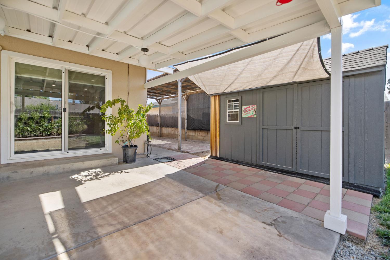 3500 W Hillsdale Ave, Visalia, CA 93291
