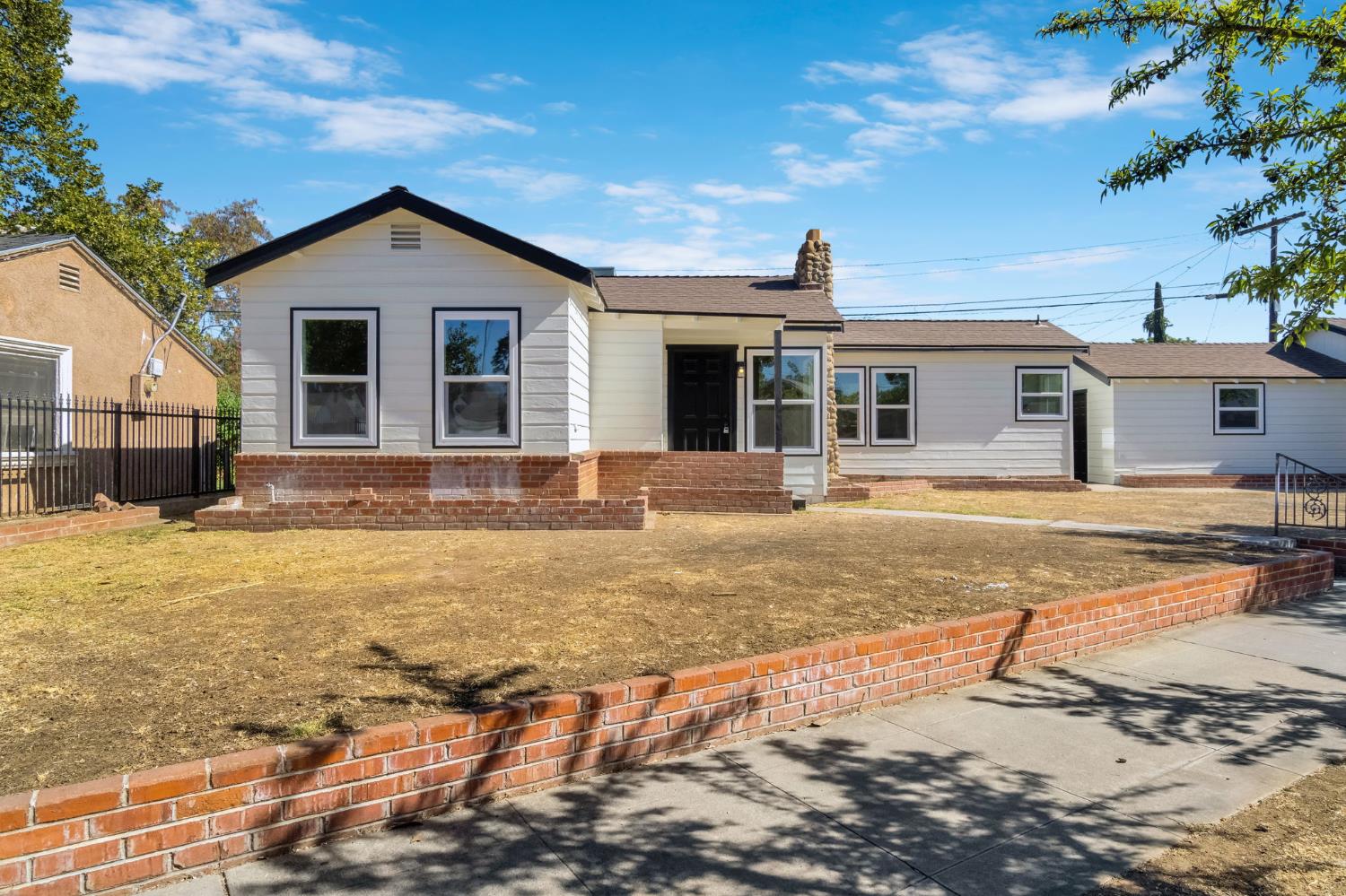4245 E Ball Ave, Fresno, CA 93702