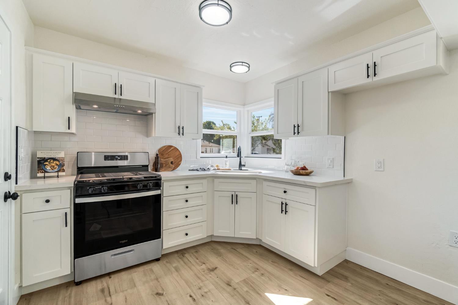 4245 E Ball Ave, Fresno, CA 93702