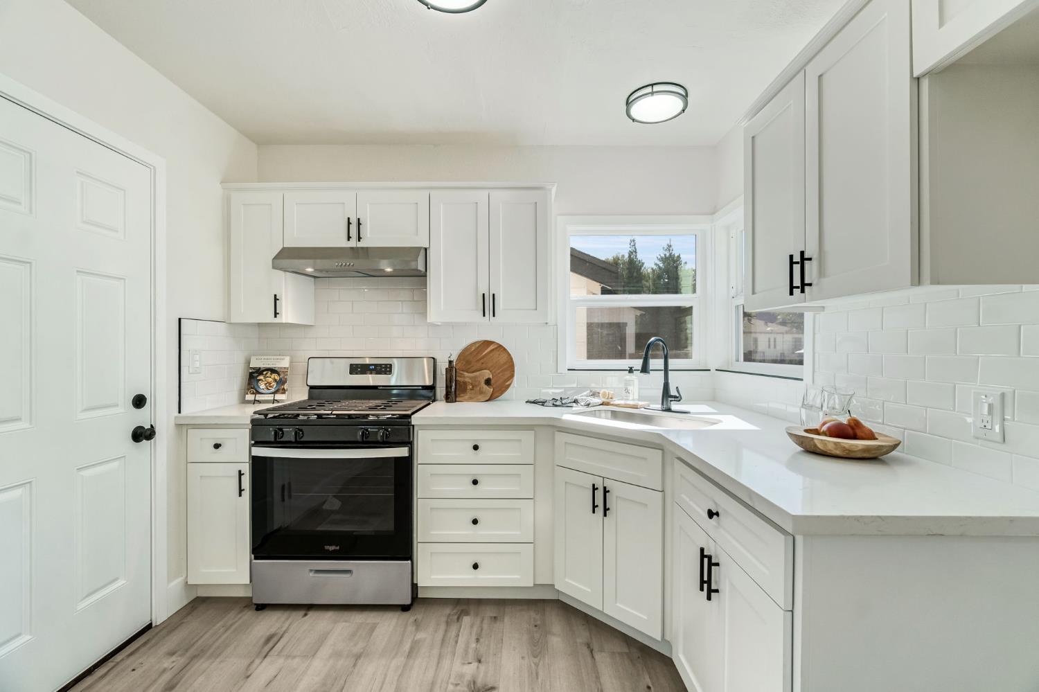 4245 E Ball Ave, Fresno, CA 93702