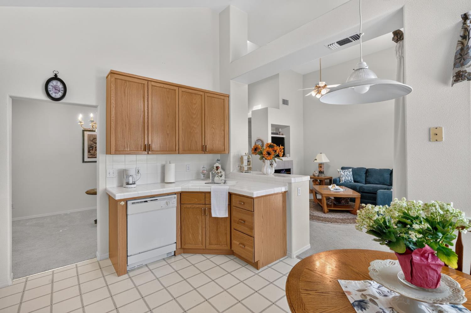 5783 W Decatur Ave, Fresno, CA 93722
