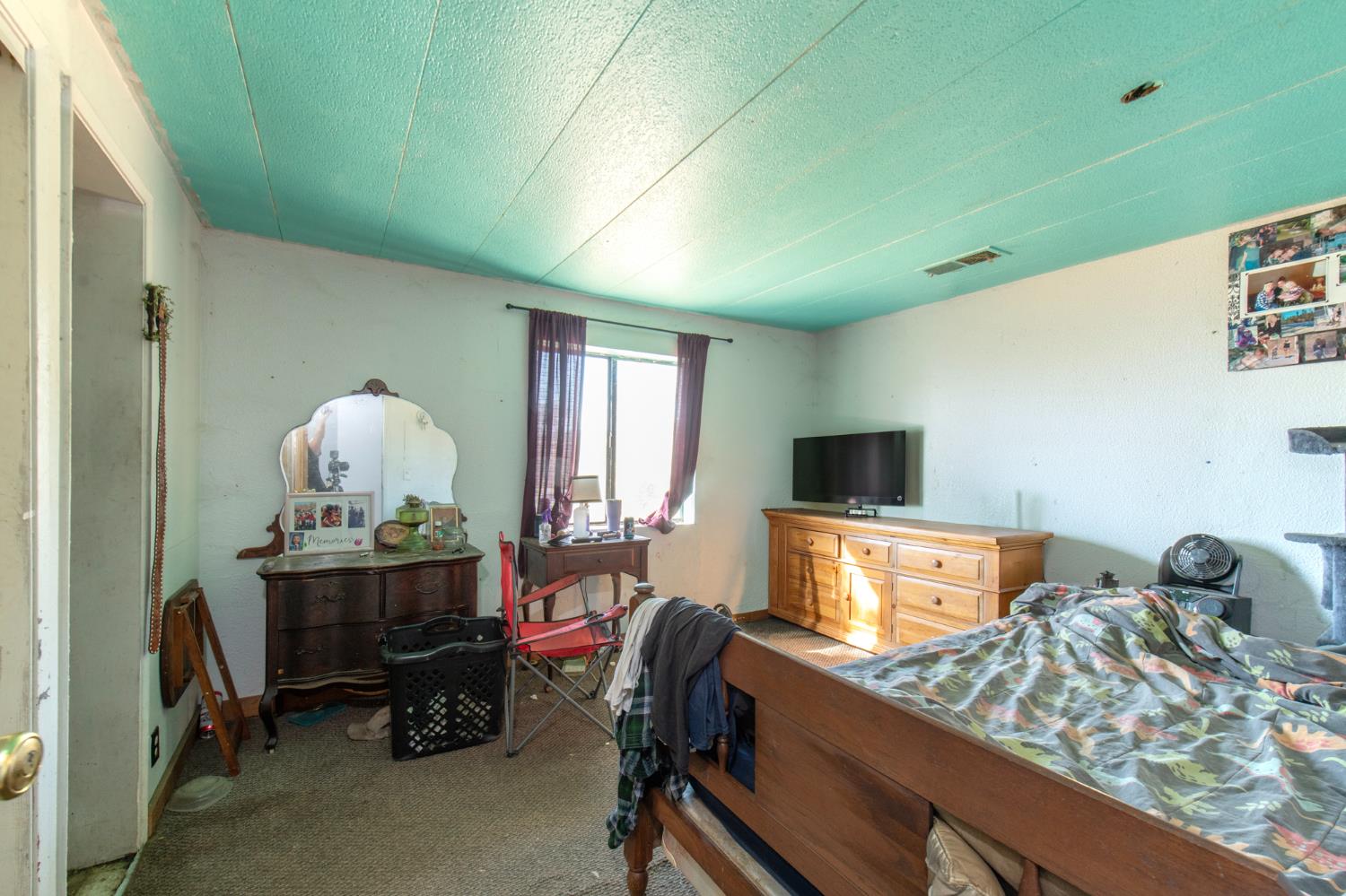 29797 Morgan Canyon Rd, Prather, CA 93651