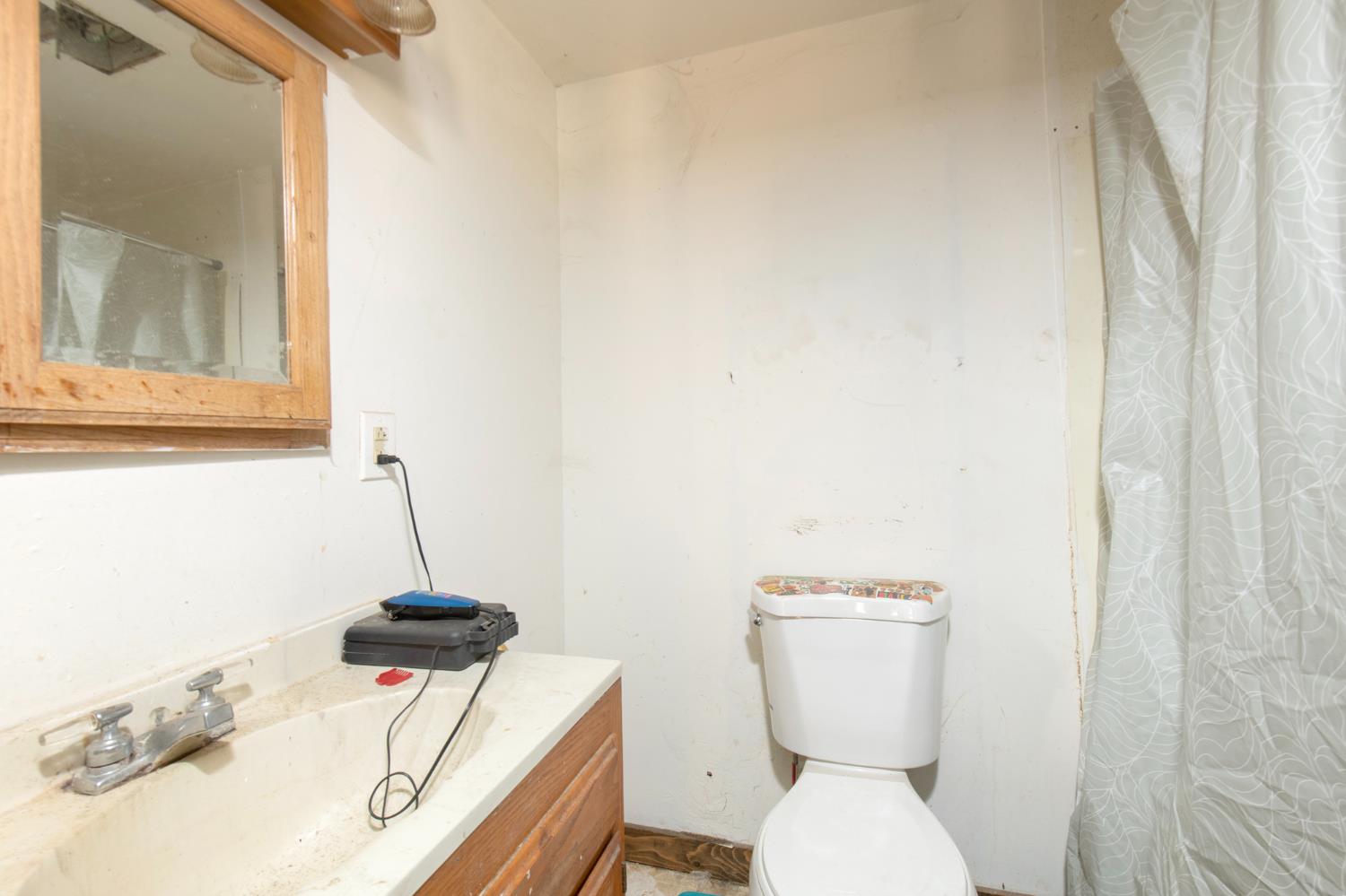 29797 Morgan Canyon Rd, Prather, CA 93651