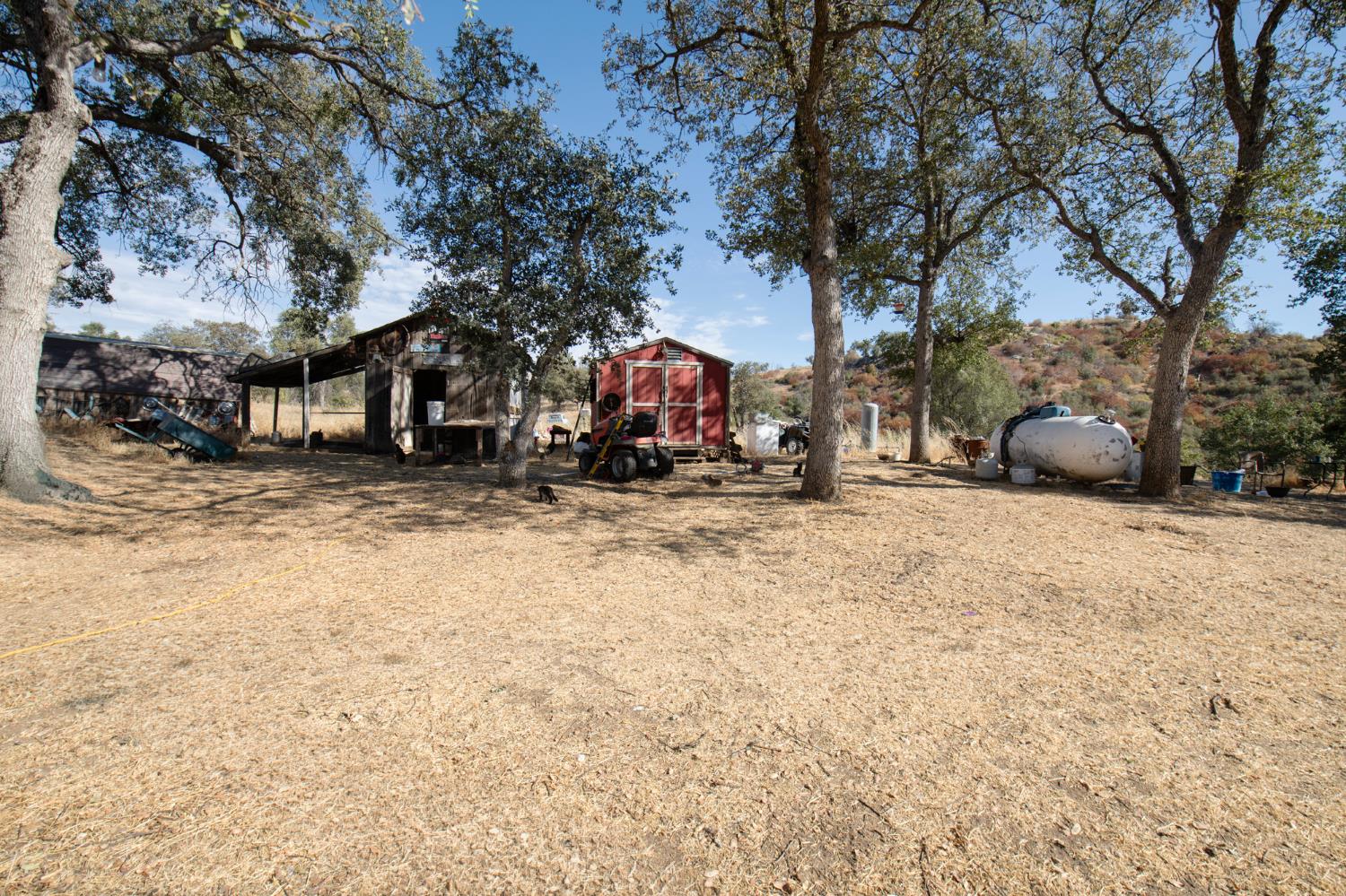 29797 Morgan Canyon Rd, Prather, CA 93651
