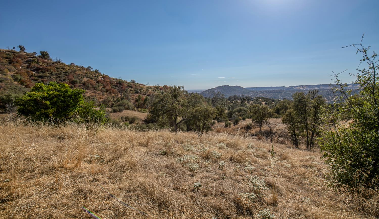 29797 Morgan Canyon Rd, Prather, CA 93651