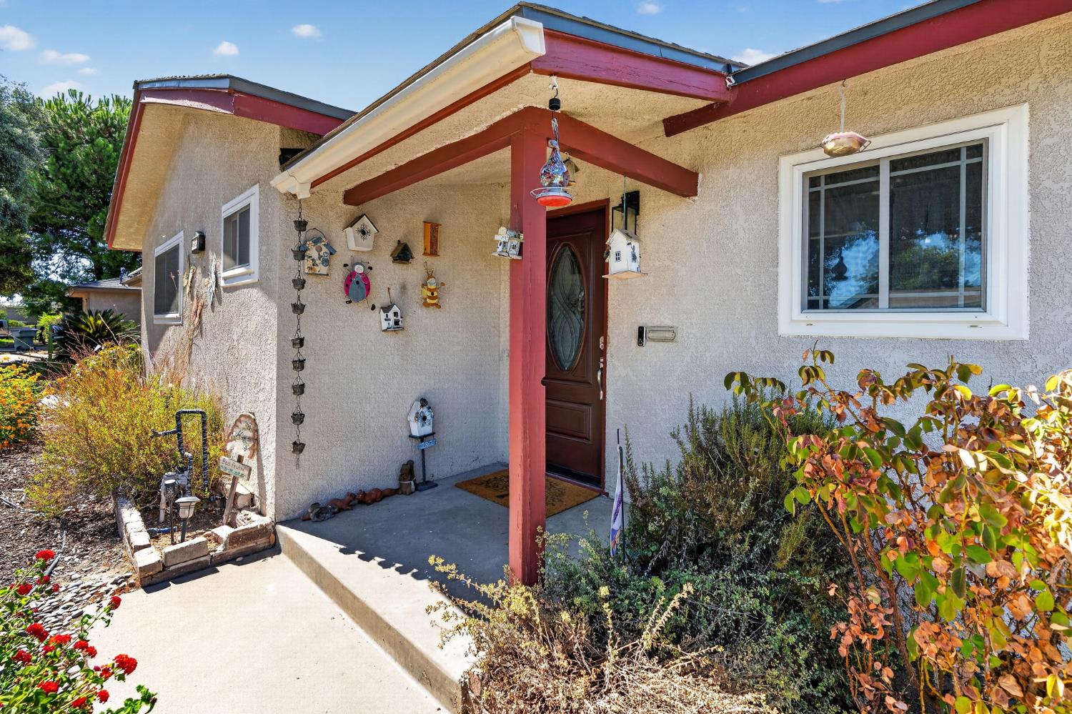 4553 E Redlands Ave, Fresno, CA 93726