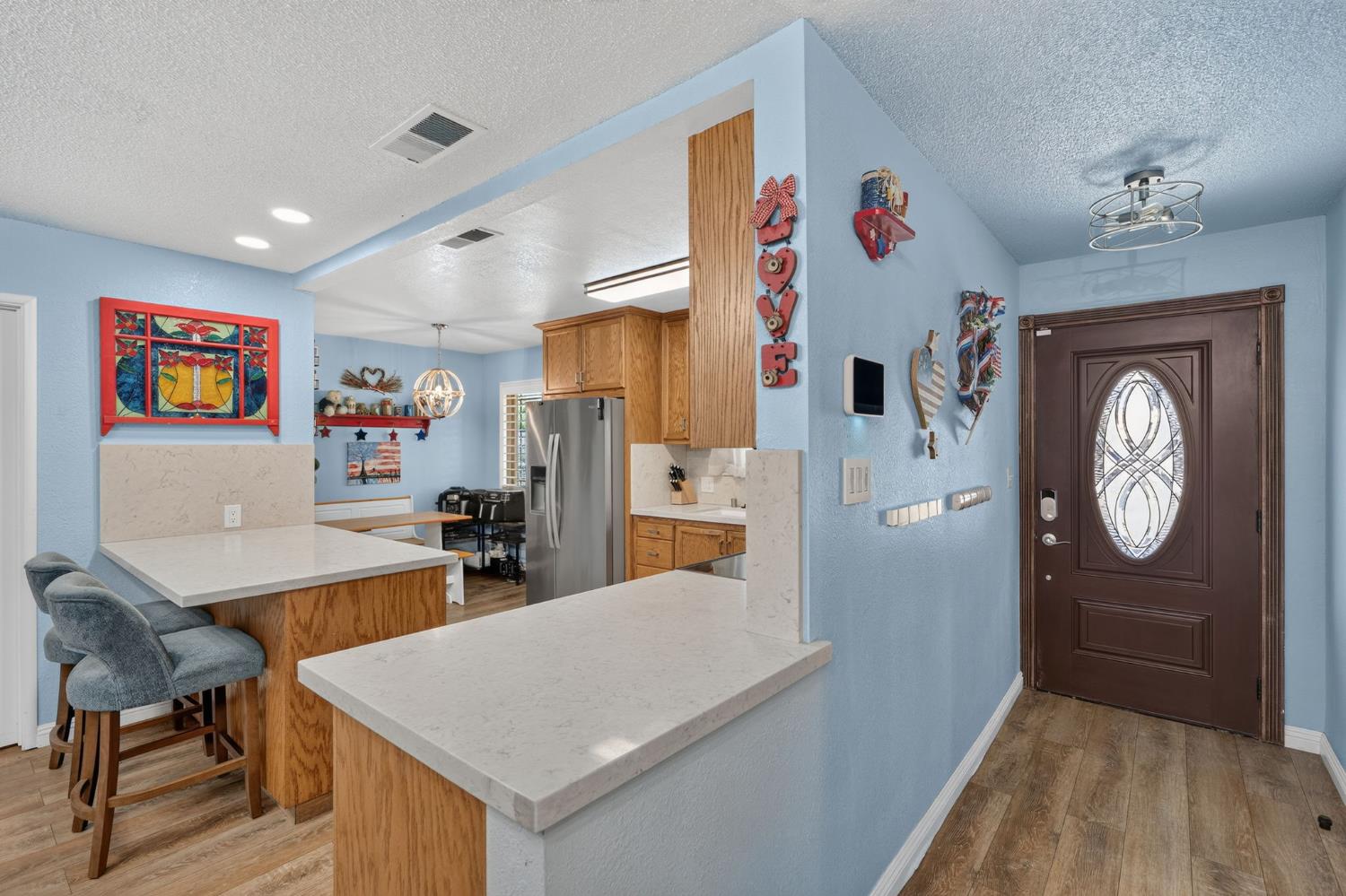 4553 E Redlands Ave, Fresno, CA 93726