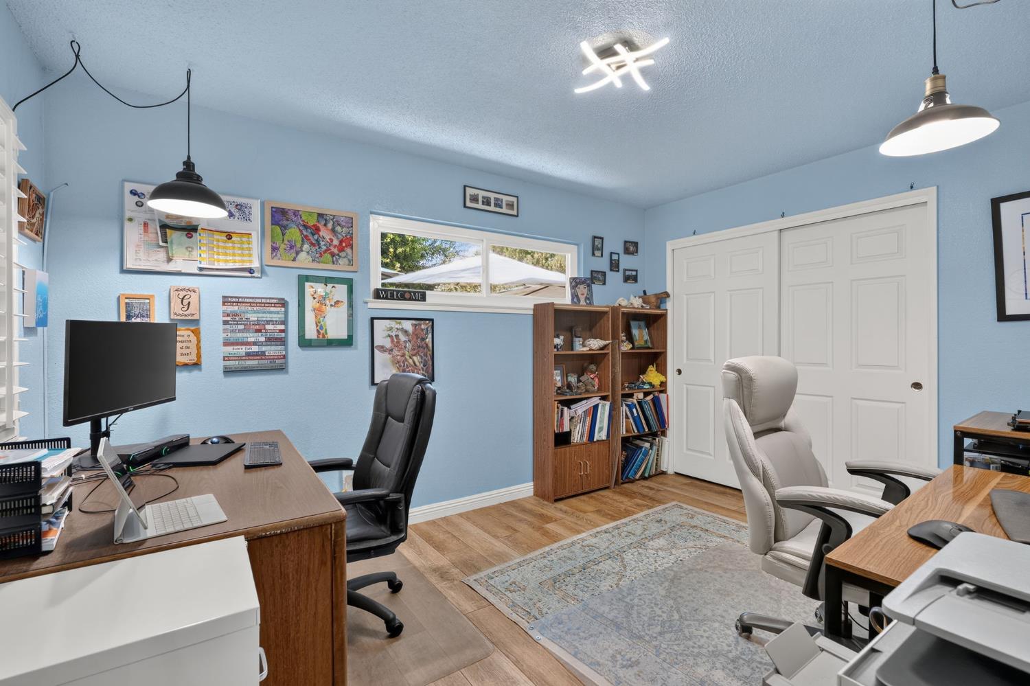 4553 E Redlands Ave, Fresno, CA 93726