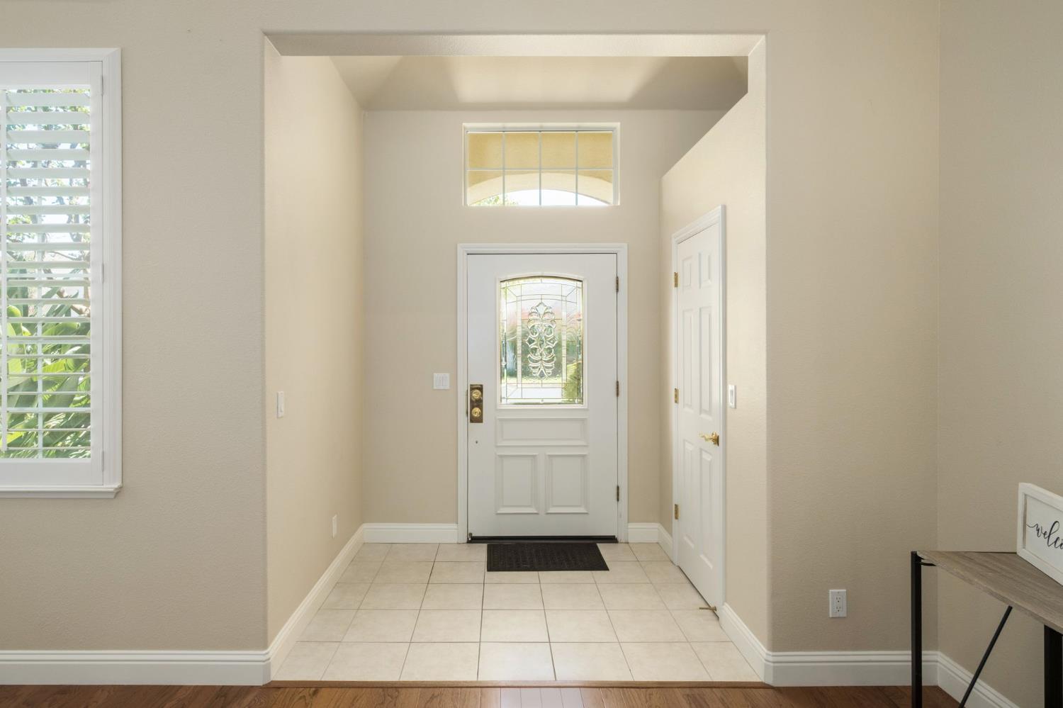 2888 W Kensington Ln, Fresno, CA 93711