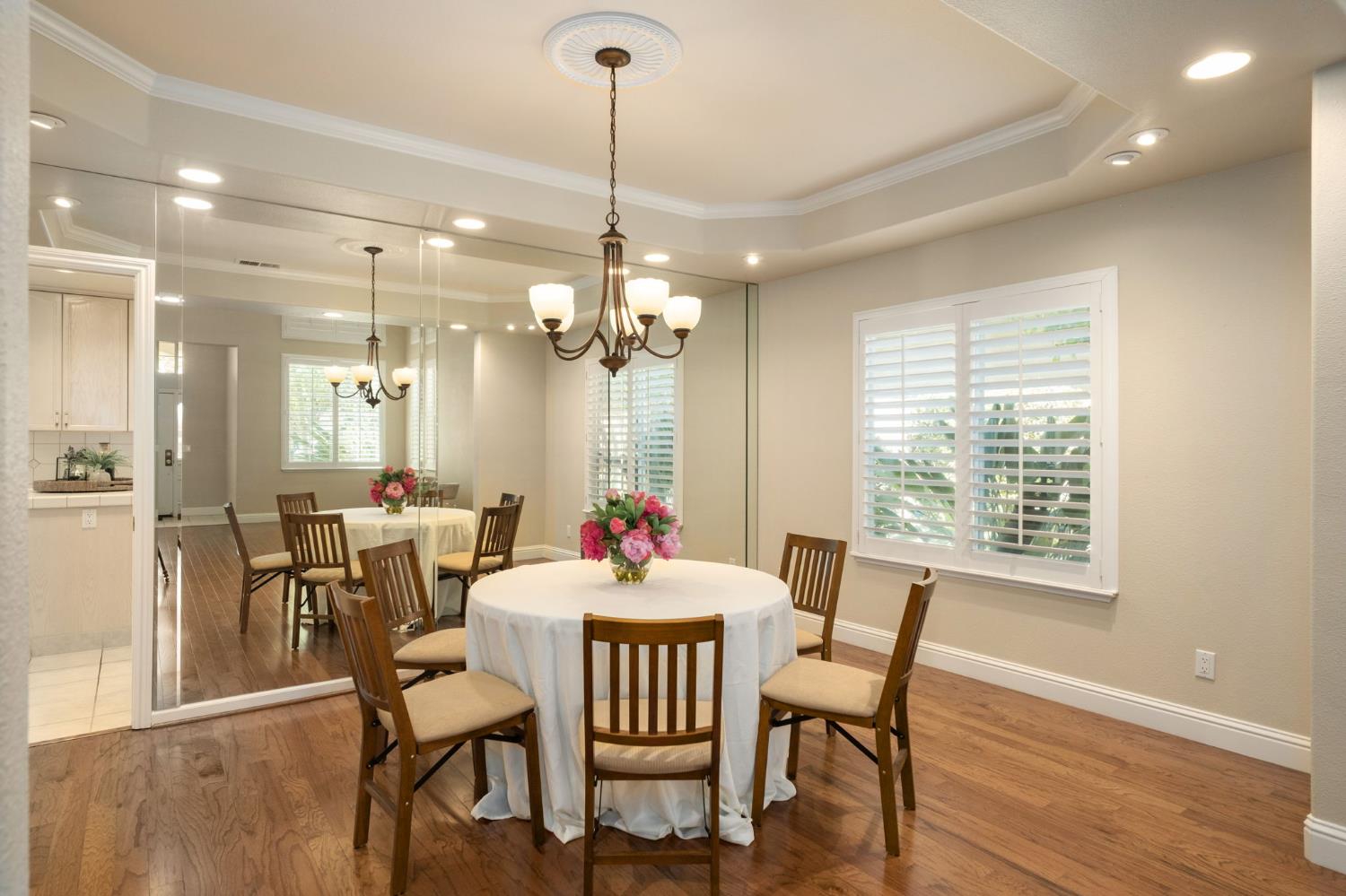 2888 W Kensington Ln, Fresno, CA 93711