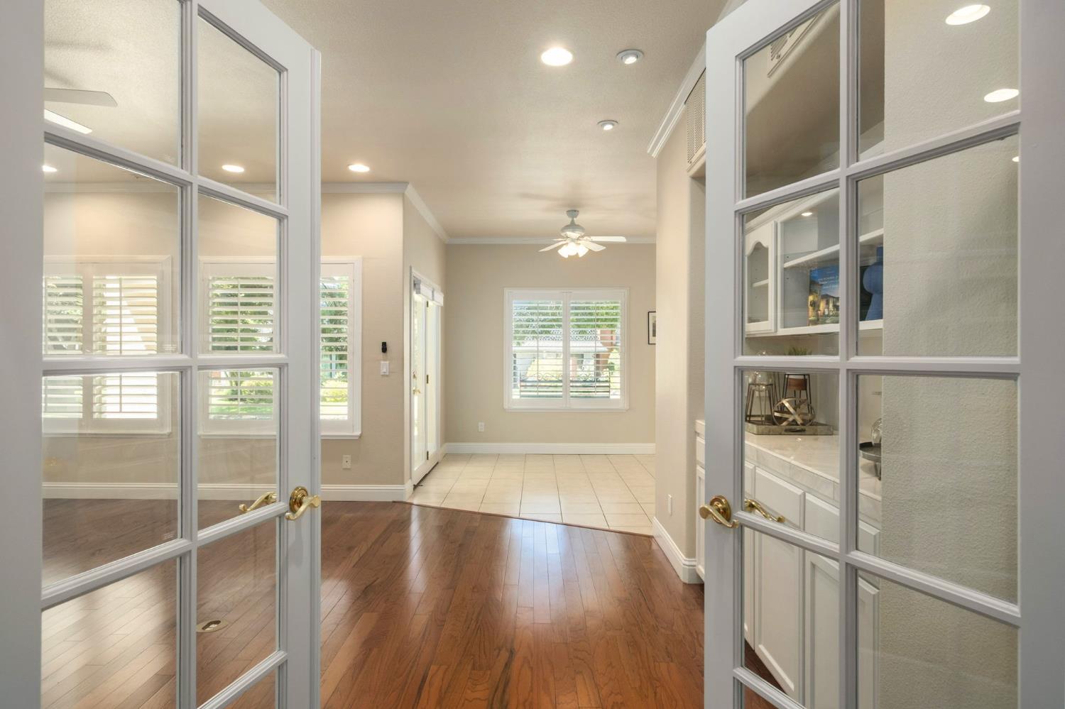 2888 W Kensington Ln, Fresno, CA 93711