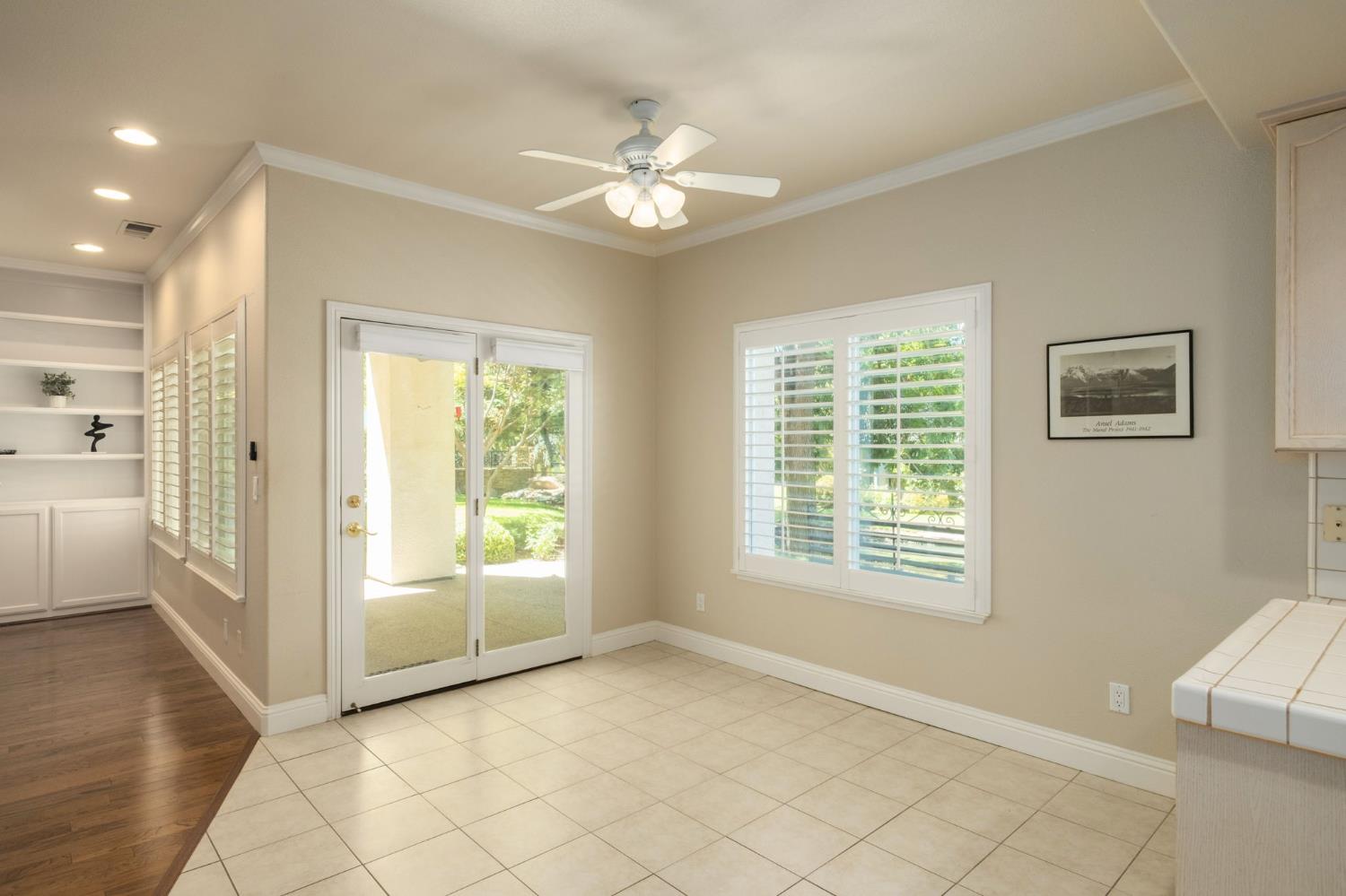 2888 W Kensington Ln, Fresno, CA 93711