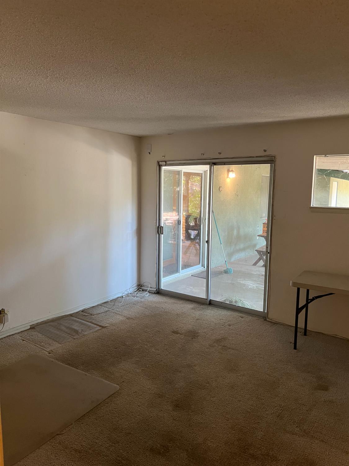 5493 N Roosevelt, Fresno, CA 93704