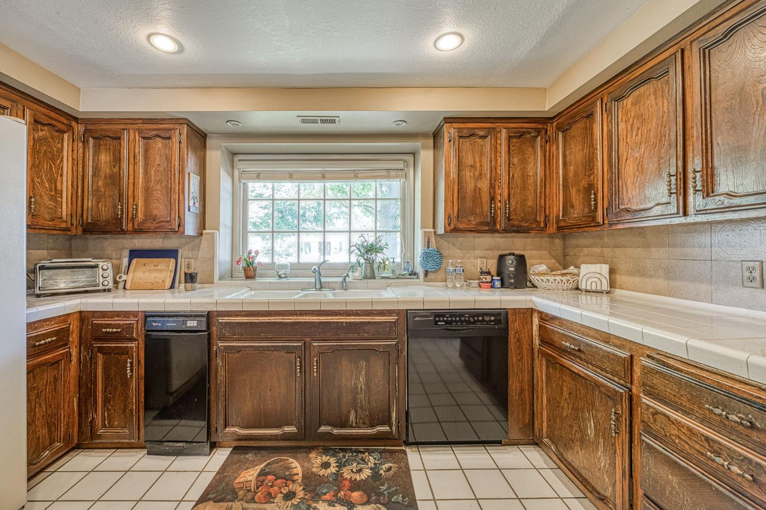 2677 W Wrenwood Ave, Fresno, CA 93711