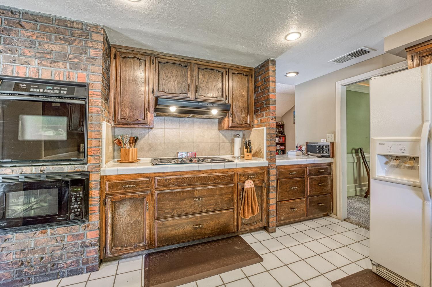 2677 W Wrenwood Ave, Fresno, CA 93711