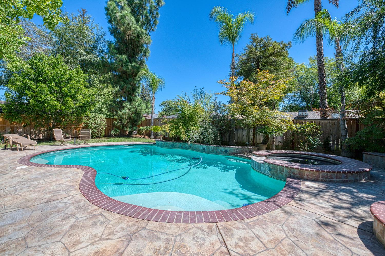 2677 W Wrenwood Ave, Fresno, CA 93711