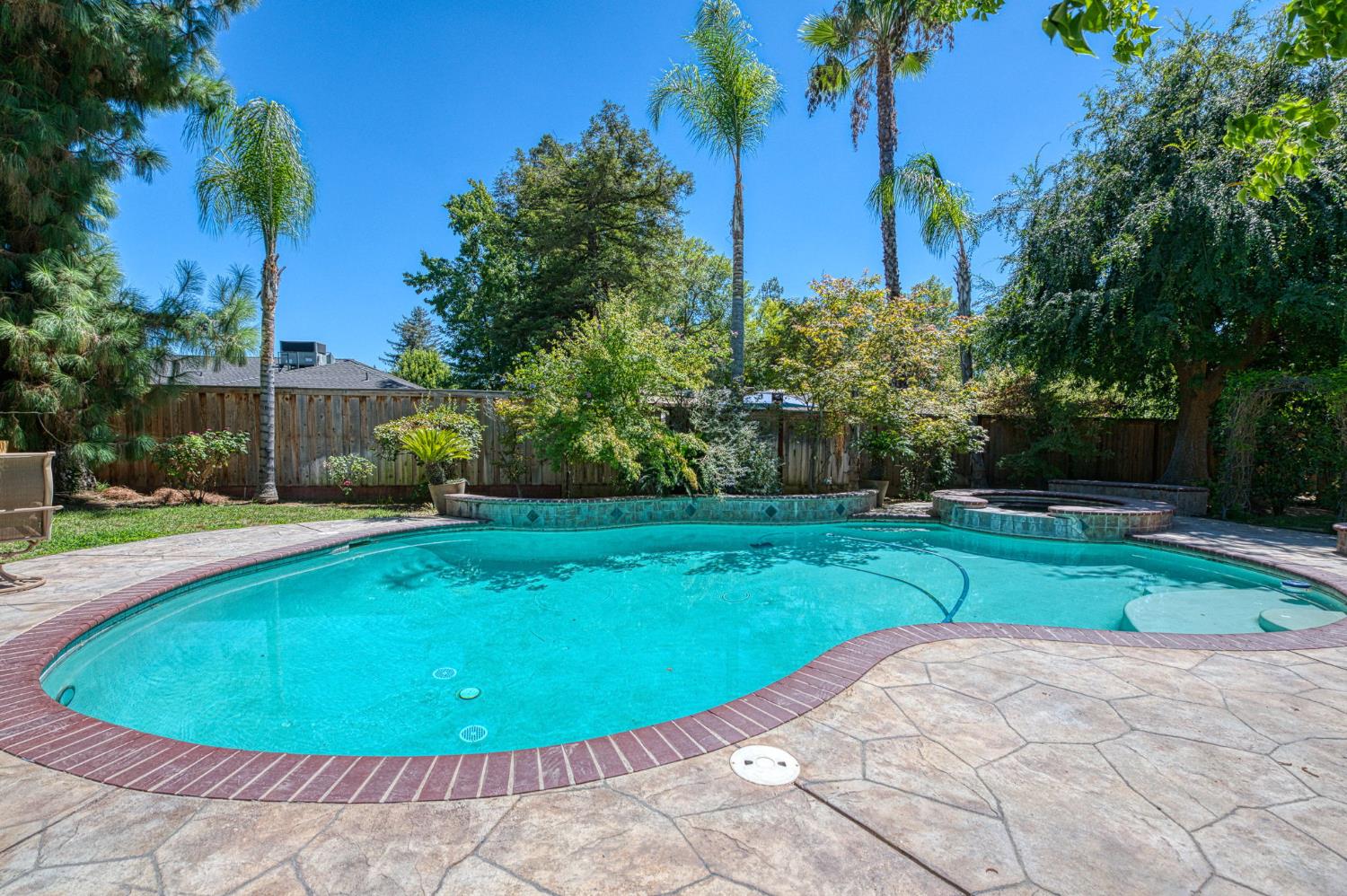 2677 W Wrenwood Ave, Fresno, CA 93711