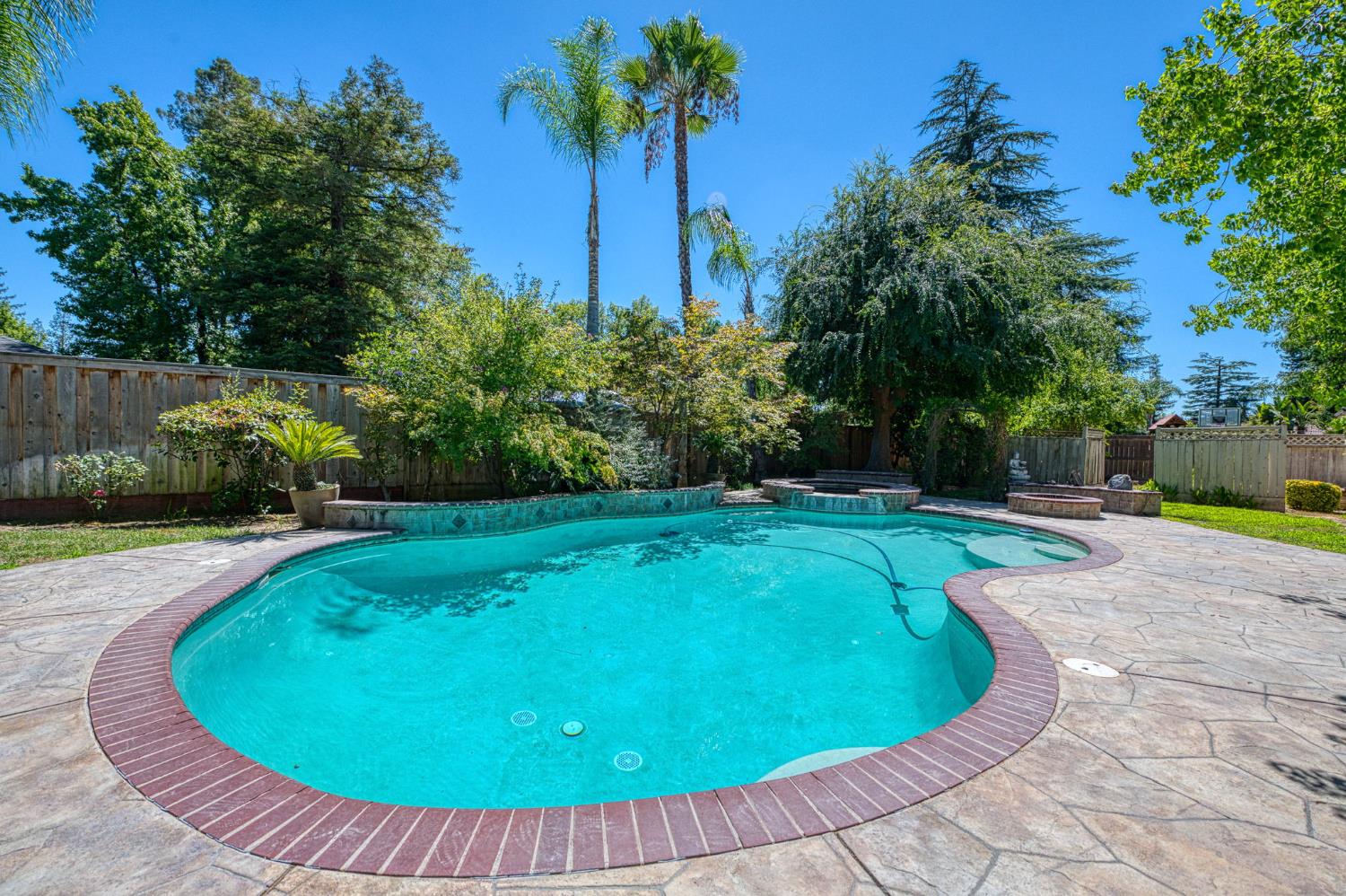 2677 W Wrenwood Ave, Fresno, CA 93711