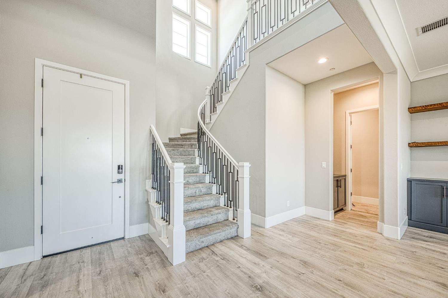 4721 Overstone Ave, Madera, CA 93636