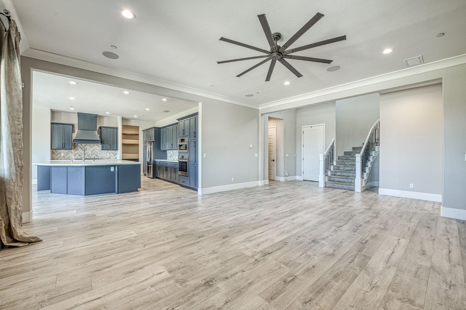 4721 Overstone Ave, Madera, CA 93636