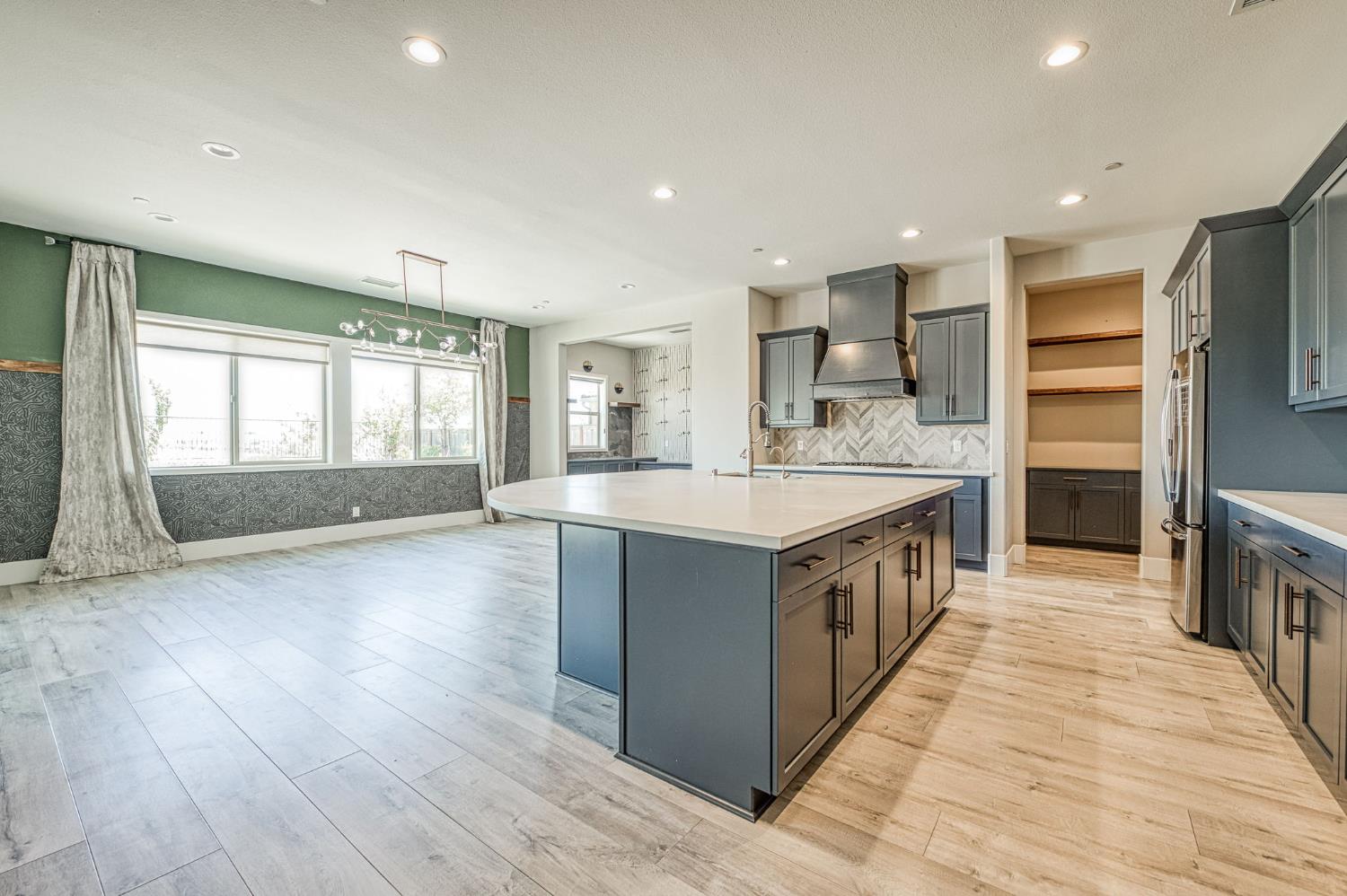 4721 Overstone Ave, Madera, CA 93636