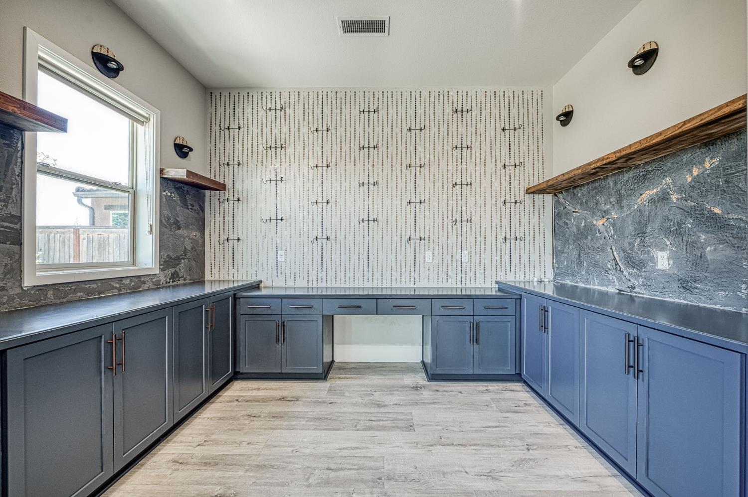 4721 Overstone Ave, Madera, CA 93636
