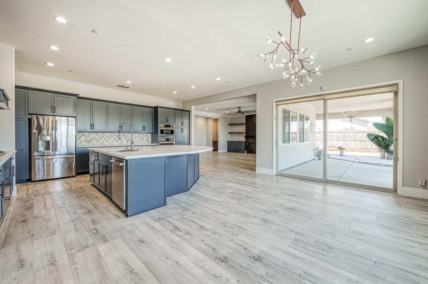 4721 Overstone Ave, Madera, CA 93636