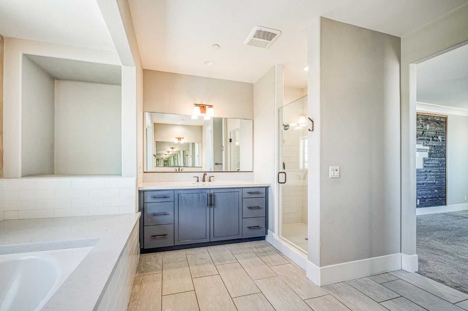 4721 Overstone Ave, Madera, CA 93636