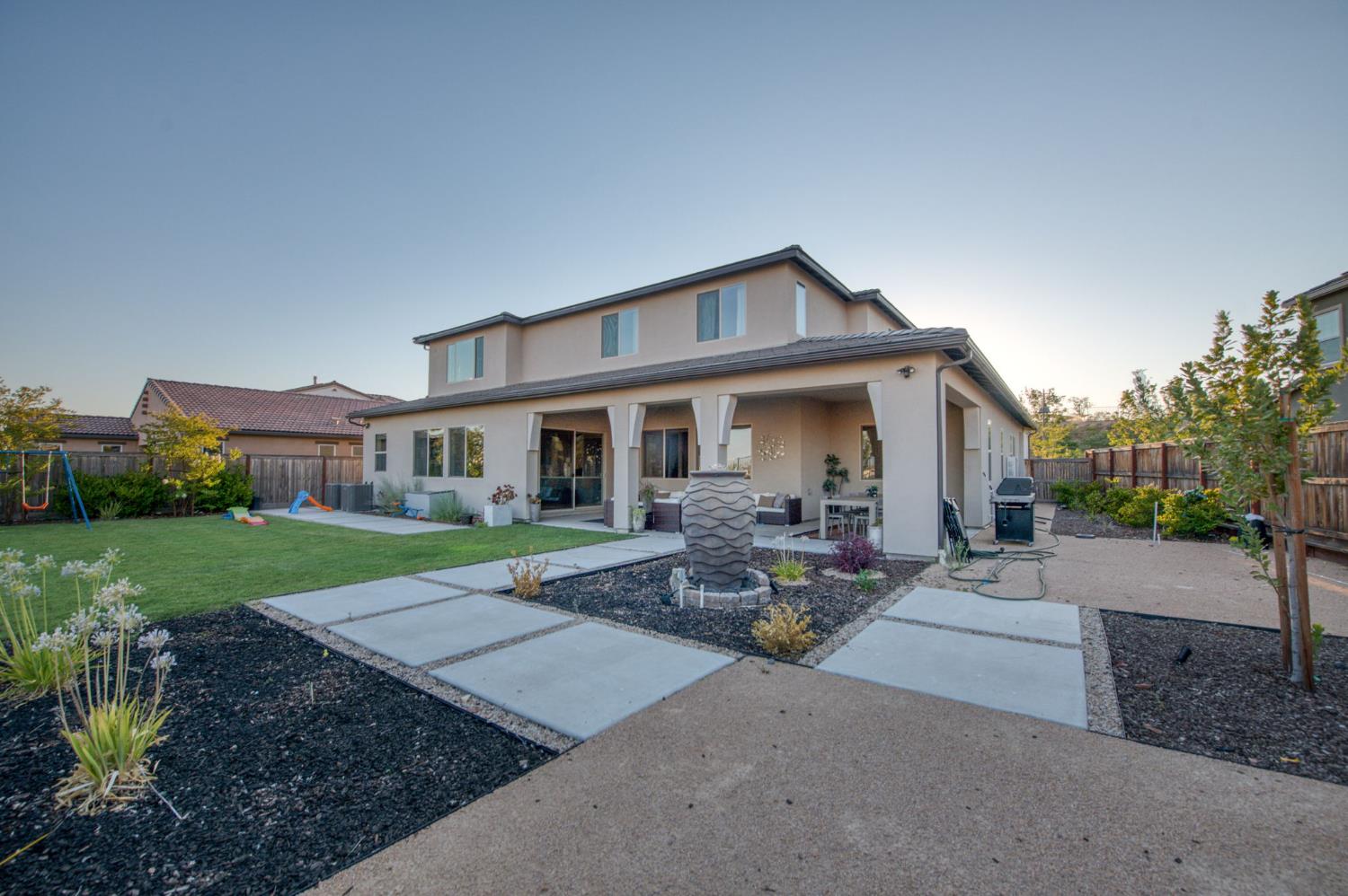 4721 Overstone Ave, Madera, CA 93636