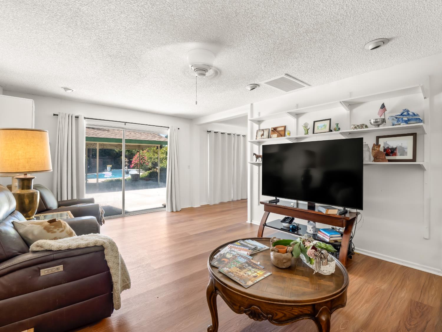 1486 W Roberts Ave, Fresno, CA 93711
