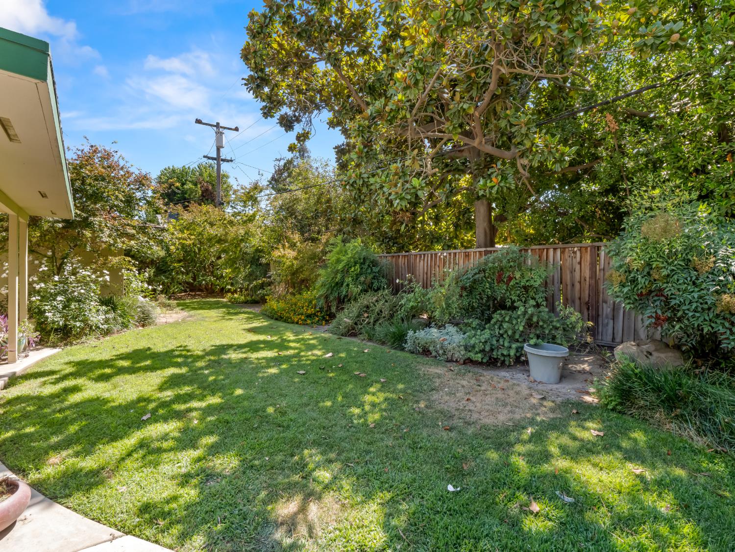 1486 W Roberts Ave, Fresno, CA 93711