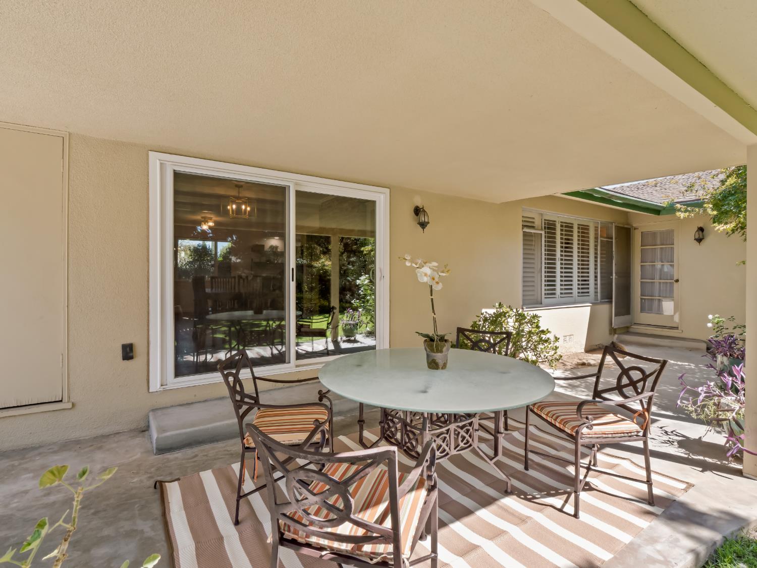 1486 W Roberts Ave, Fresno, CA 93711