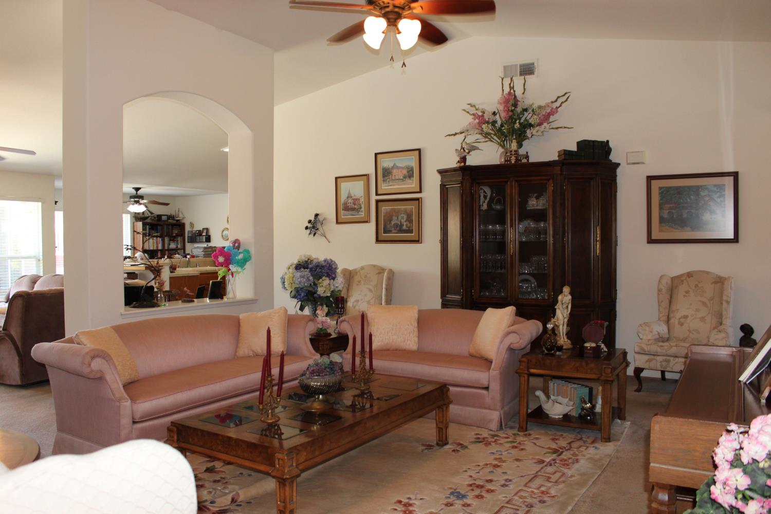 229 Lake St, Kingsburg, CA 93631